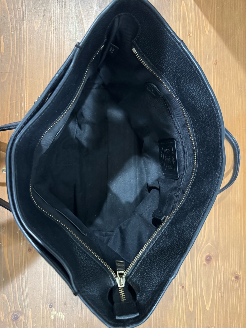 Coach Turnlock Chain Tote Bag | Style 57107 - Picture 4 of 5